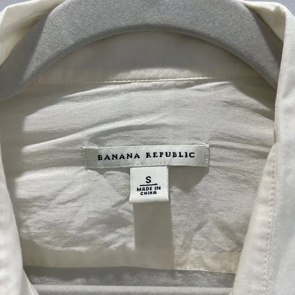 Banana Republic Long Sleeve Button Down Ivory Shirt Blouse with Ruffles size S - Picture 2 of 7